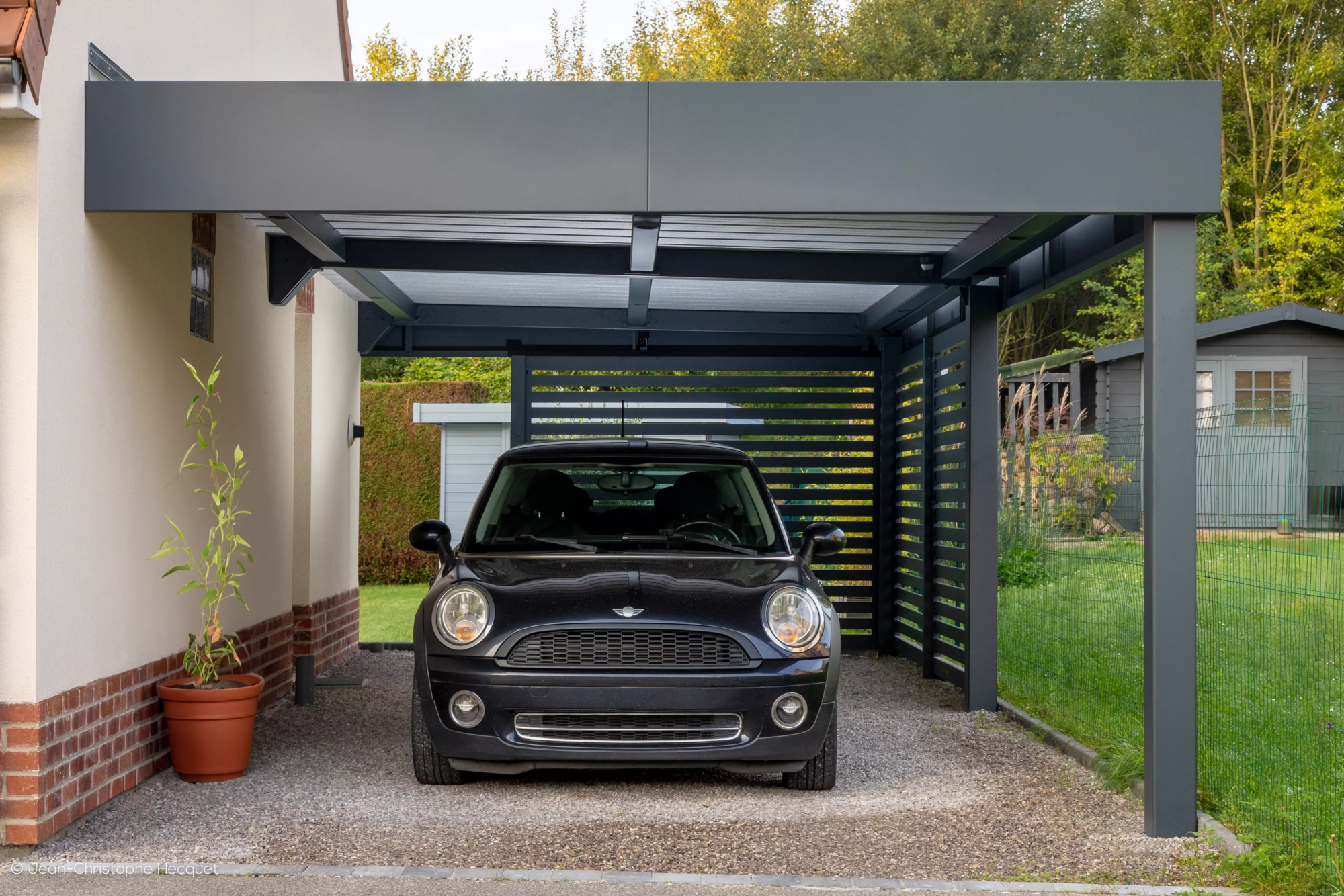 INSTALLATION CARPORT ADOSSÉ MODÈLE HORIZON À LENS