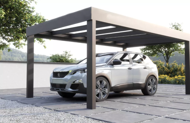 Carport BOREAL autoporté en aluminium, une place, sur mesure, installé par Newtech Fermetures à Marcq-en-Barœul (59700).