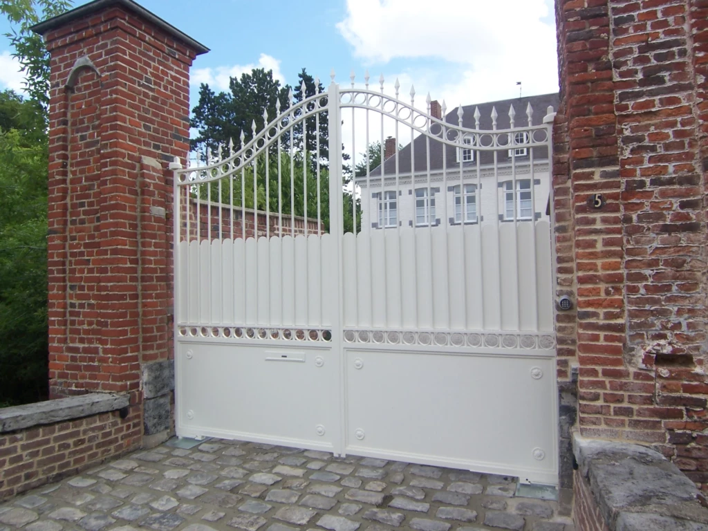 BEAUGENCY SPECIAL BATTANT BLANC (2)